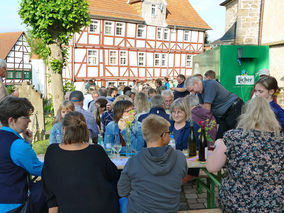 Johanniprozession mit Ehrenamtsfest (© Karl-Franz Thiede)